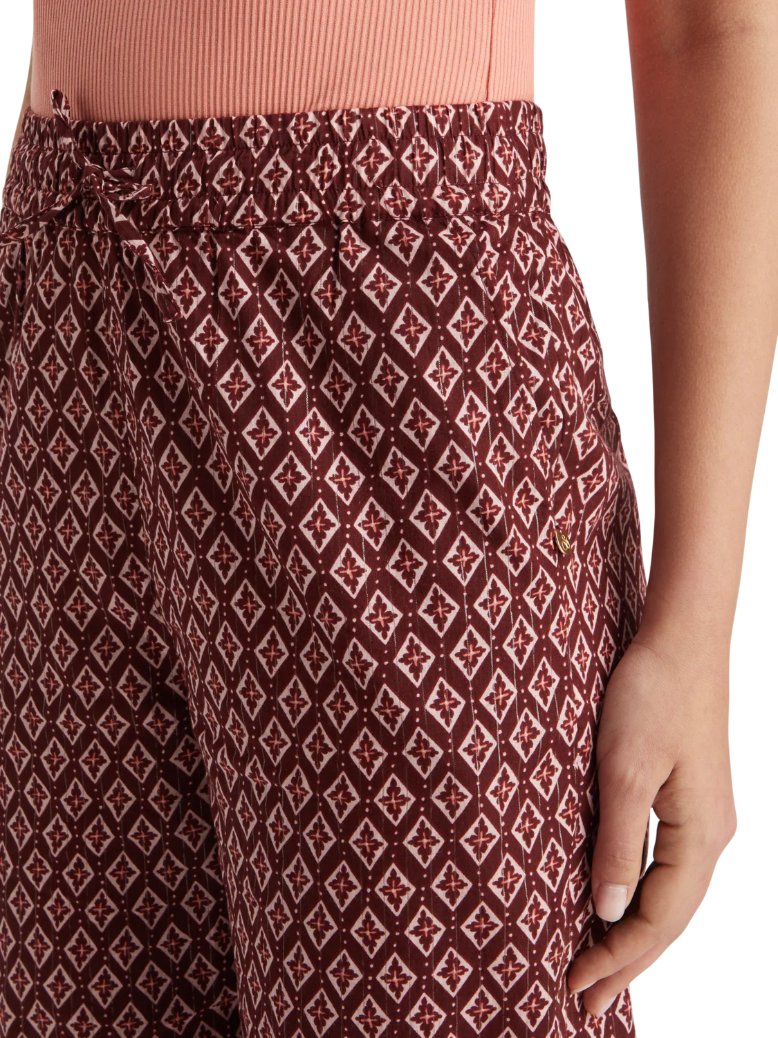 Gia block print pull on pant - Image 5