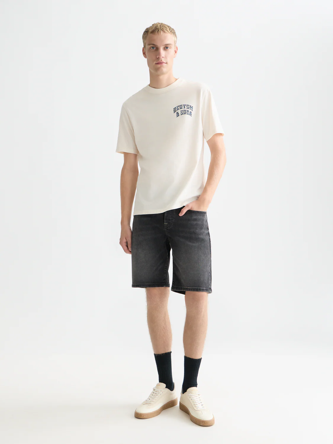 Artwork T-shirt - Image 9